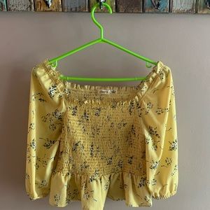 🌹 4/$30 LIBERTY cropped blouse